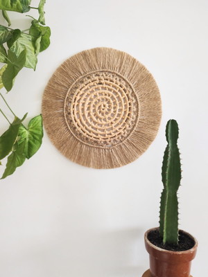 Mandala de palha com fio de juta