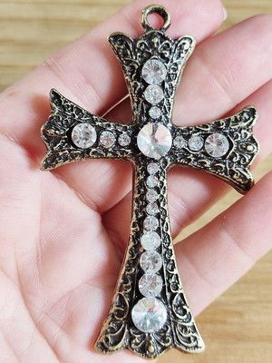 Crucifixo noivas grande ouro velho