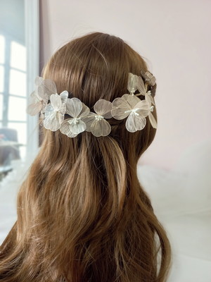 Enfeite de cabelo delicado para noivas boho chic