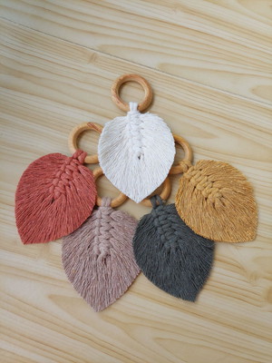Kit com 12 porta guardanapos folha em macrame