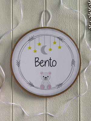Porta maternidade menino bastidor bordado urso polar estrela