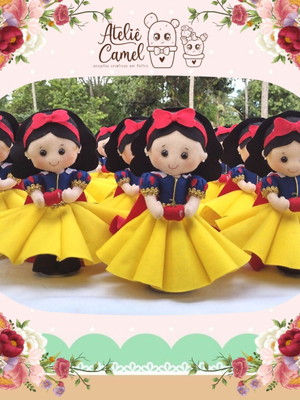 Branca de neve em feltro