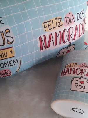 Kit almofada e caneca personalizada