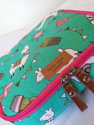 Estojo kipling em tecido