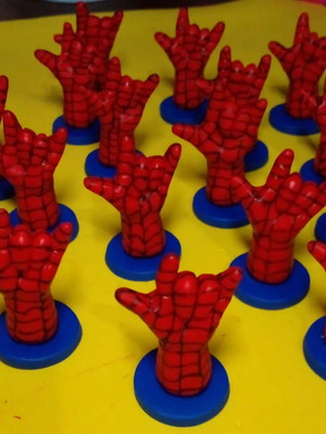 Mão homem aranha biscuit