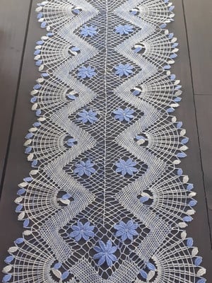 Caminho de mesa de renda de bilro