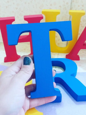 Letras em mdf pintadas
