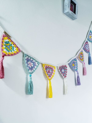 Varal de bandeirinhas pastel