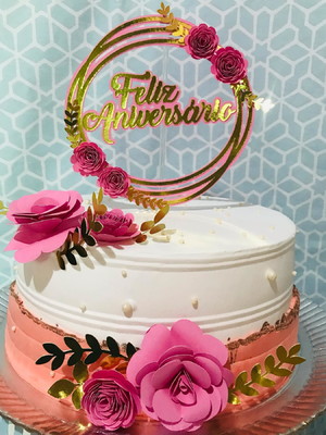 Topo de bolo personalizado, tema: arco com flores