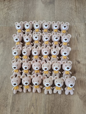Ursinho de croche amigurumi para lembracinha (11 cm)