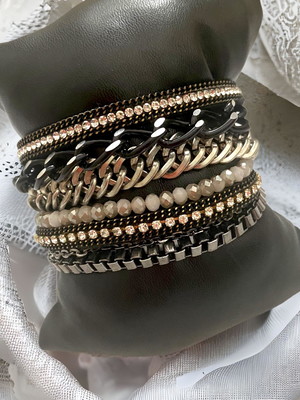 Pulseira com fecho de imã