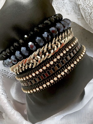Pulseira com fecho de imã