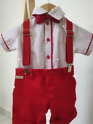 Conjunto vermelho poa