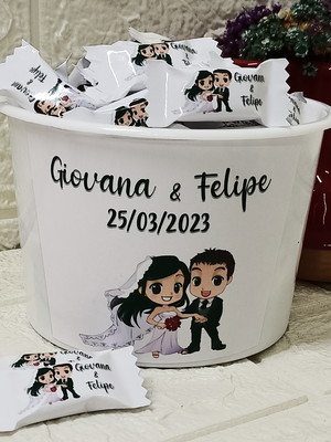 Balas personalizadas no baldinho casamento