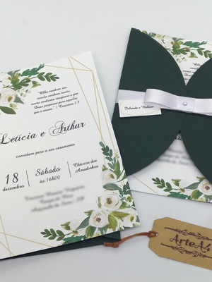 Convite casamento envelope com recorte verde musgo e branco