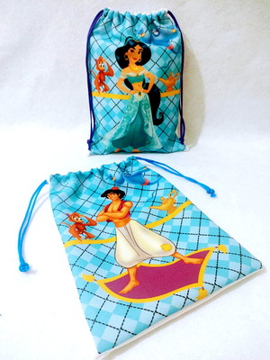 Sacolinha personalizada aladdin e jasmine | tamanho 20x27 cm
