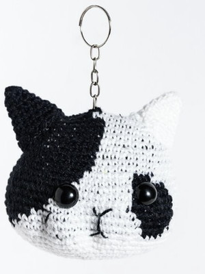 Gato malhado em amigurumi