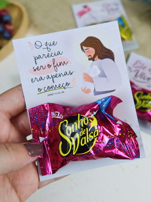 Cartão com bombom páscoa cristã