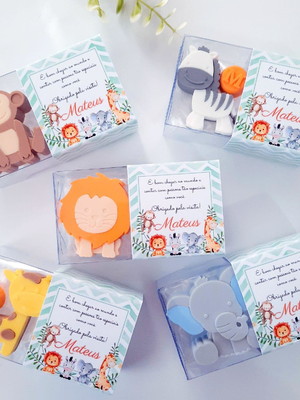 Lembrancinha de maternidade sabonete personalizado safari