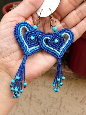 Brinco macramê coração