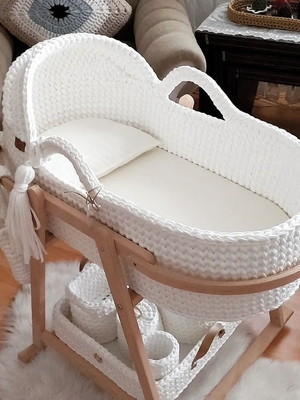 Kit cesto moisés de crochê para bebê + kit higiene