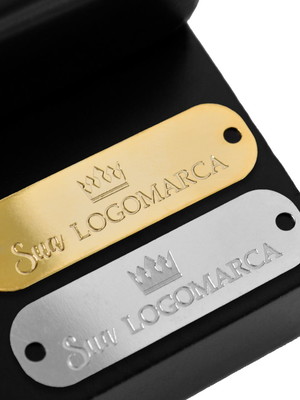 Etiqueta de metal personalizada com logo 3,5x1cm 50pç