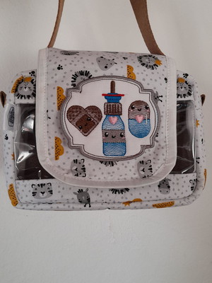 Necessaire porta remédio