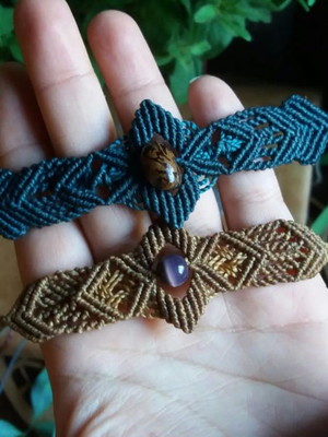 Pulseira em macramê