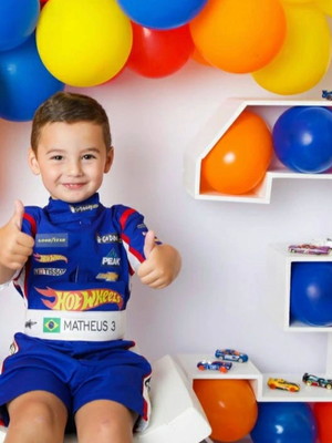 Macacão hotwheels