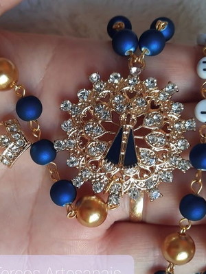 Terço nsaparecida com strass - personalize com 1 nome