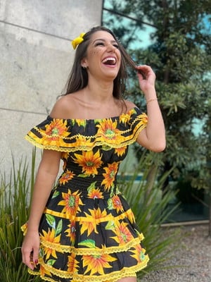 Vestido de festa junina adulto - girassol com amarelo