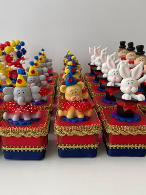Caixas circo menino biscuit