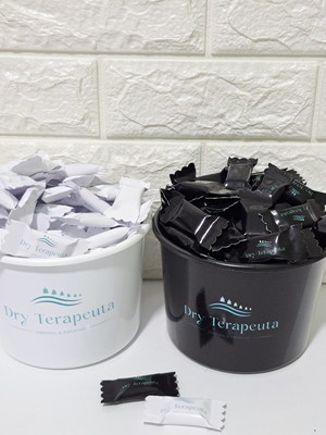 2 baldes com 100 balas cada um empresa