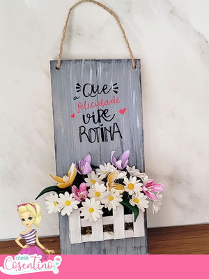 Quadro decorativo 40cm madeira pinus com flores em eva