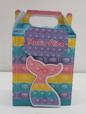 Caixa maleta pop it com apliques em 3d