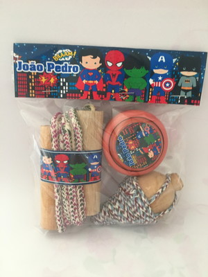 Kit pião, corda, ioiô super herois