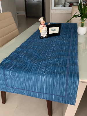 Trilho de mesa patina azul impermeável com bordado 1,48x40cm