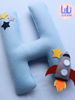 Adorno decoração infantil letra personalizada