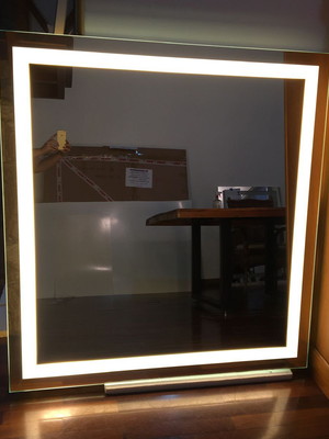 Espelho quadrado led com iluminação - 100cm x 100cm