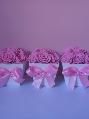 Vasinho de rosas com laço- super promoção!!