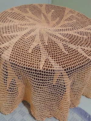 Toalha redonda de crochê de linha algodão , 138 cm diâmetro