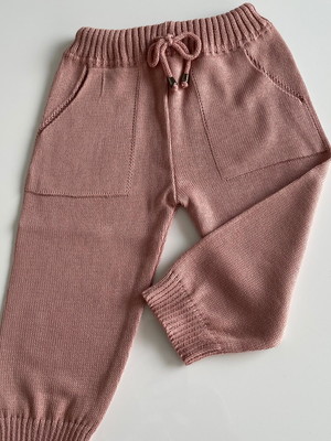 Calça com bolso frontal g