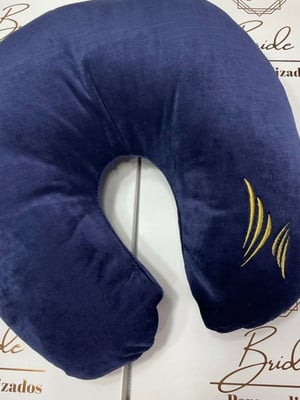 Travesseiro de pescoço personalizado com logomarca bordada