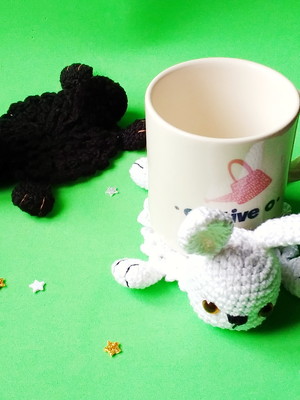 Kit amigurumi porta copo-coelhos
