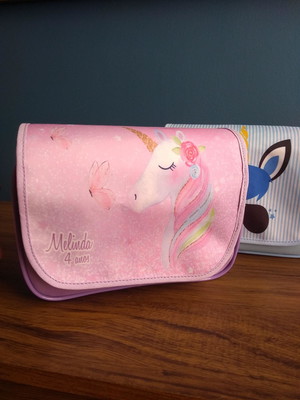 Necessaire com aba lembrancinha unicórnio
