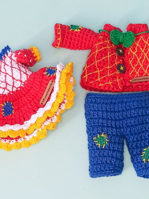 Roupinhas para boneca crochê festa junina