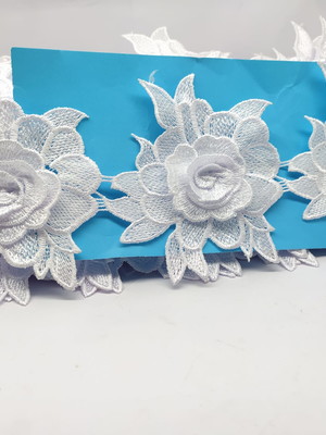 Renda de guipir 3d pacote com 4 metros - flores 3d4