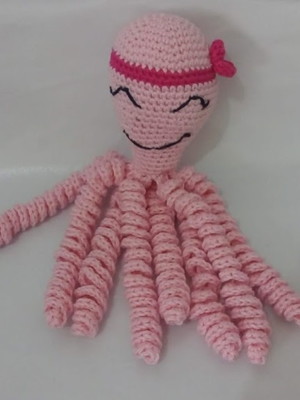 Polvo rosa brinquedo amigurumi para bebês