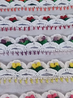 Kit de 5 panos de prato com barrado de crochê flor