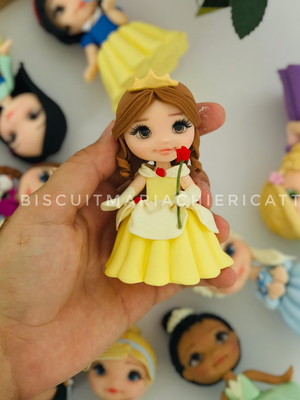 Princesa bela lembrancinha aplique em biscuit